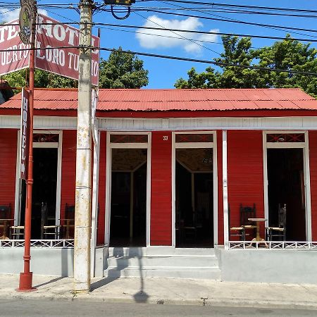Hotel Loro Tuerto Barahona Kültér fotó