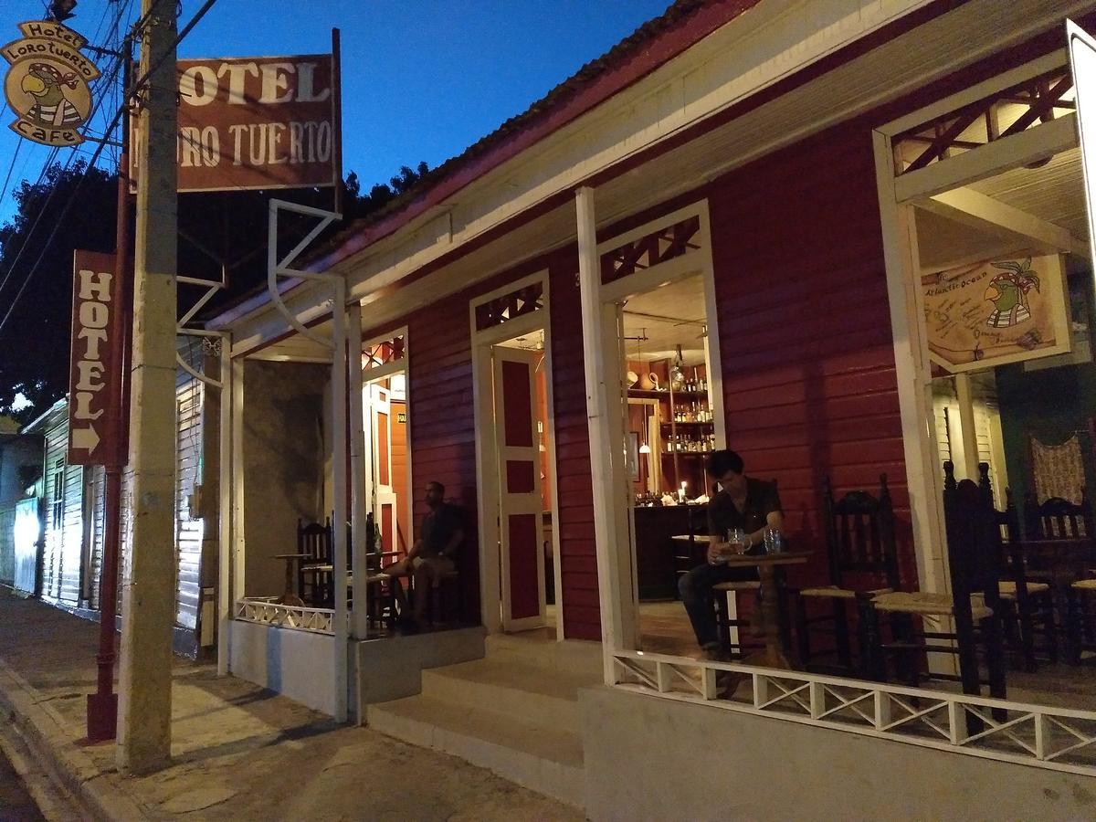 Hotel Loro Tuerto Barahona Kültér fotó
